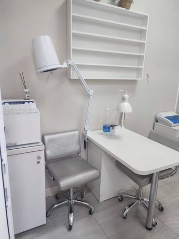 в аренду помешение: Сдаю Кабинет в салоне, 8 м², Для мастера по маникюру