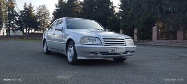 yan güzgü s: Mercedes-Benz C 180: 1.8 l | 1995 il Sedan