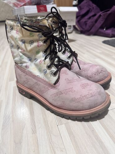 кышкы кийимдер: Продаю очень стильные деми ботинки Timberland на девочку 34 размер