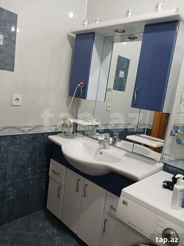 Moydadırlar: •Güzgülü moydadır satılır, heç bir qırıq çat problemi yoxdu.Şəkildə nə — 13