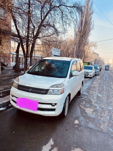 таета вохи: Белый минивэн Toyota Voxy с автоматической коробкой передач. Этот