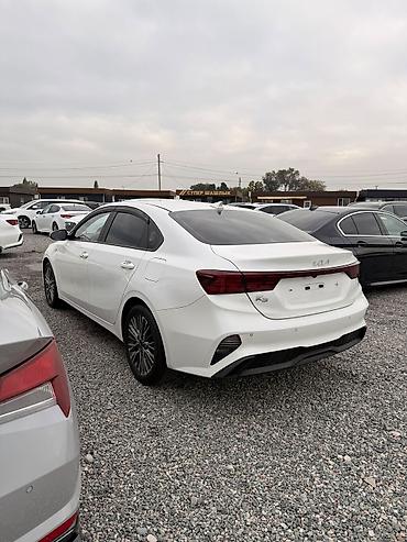 Продажа авто: Kia K3: 2021 г., 1.6 л, Бензин, Седан — 5