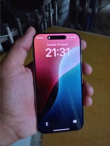 iphone 15 mini qiymeti: IPhone 15 Pro, 256 GB, Natural Titanium, Barmaq izi, Simsiz şarj, Face ID