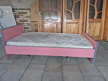 İşlənmiş, Təknəfərlik çarpayı, Bazasız, Matras ilə, Siyirməsiz