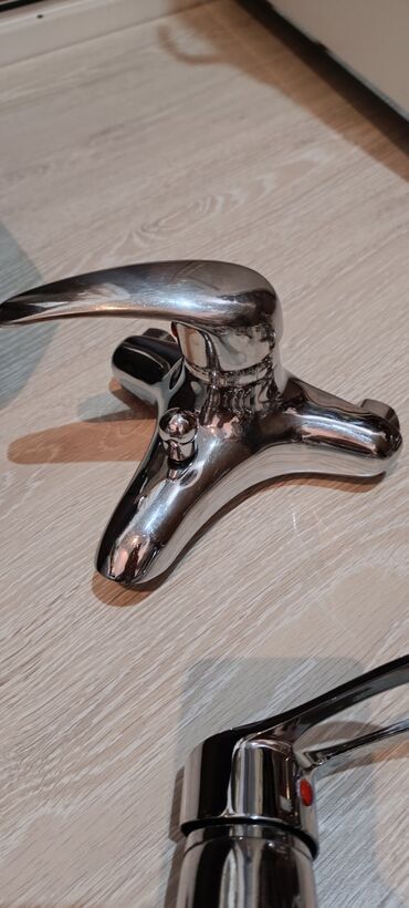 Su qızdırıcı kranlar: Smistitellər. Mətbəx, hamam, axtafa, moydadır, tulpan, djakuzi üçün 5 — 2