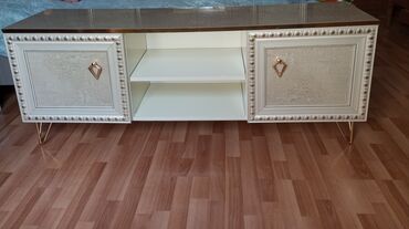 Qonaq otağı dəstləri: Yeni, TV altlığı, Kredit yoxdur, Azərbaycan