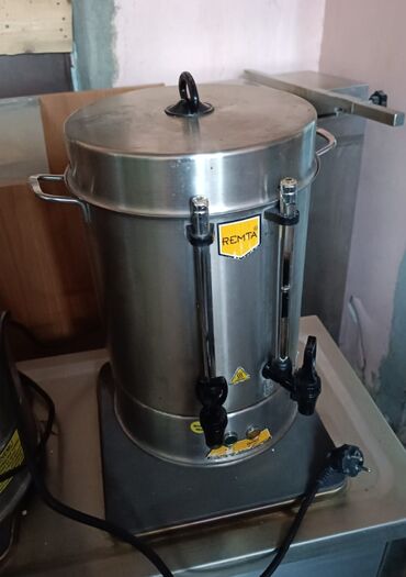 termopot satilir: Turkiyə istehsalı Samovar satilir. 160 bardaq tutumu var. dəmkeşi