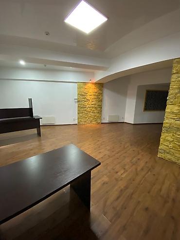 июнь: Аренда офисов, 169 м², В жилом комплексе, С отдельной кухней, С отдельным входом, С отдельным сан узлом — 1