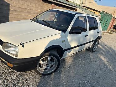 Volkswagen Golf: 1994 г., 1.6 л, Механика, Бензин, Хэтчбэк