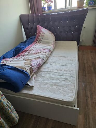 gence kravatlar: Taxt satilir📍matrasda verilir📍70azn✅qiymet sondu❗❗Unvan Bineqedi 9892