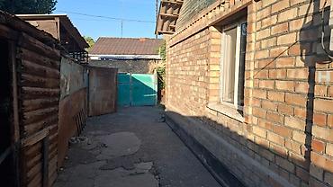 Продажа коттеджей и домов: Продаётся 4 -х комнатный уютный дом 🏠 в с. Сузак. Площадь земельного — 8