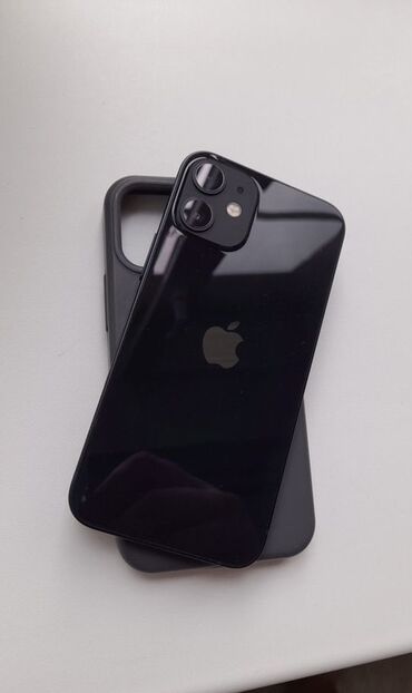 обмен доплачу: IPhone 12 mini, Б/у, 128 ГБ, Черный, Чехол, Кабель, 70 %