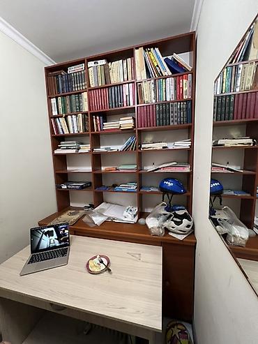 железный полки: Комплект офисной мебели, Б/у, Полка, ДСП, Самовывоз, цвет - Коричневый — 1