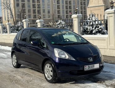 Honda Jazz: 2009 г., 1.3 л, Механика, Бензин, Хэтчбэк