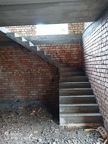 Бетонные лестницы: Бетонная лестница Для дома, Гарантия, Форма лестницы: Много-маршевая, Стиль: Хайтек — 4