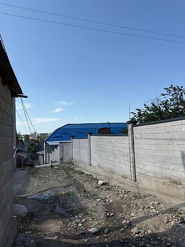 Продажа коттеджей и домов: Продается дом в Орто-Сай, ул. Ормокоева. От ул. Советской до дома — 15