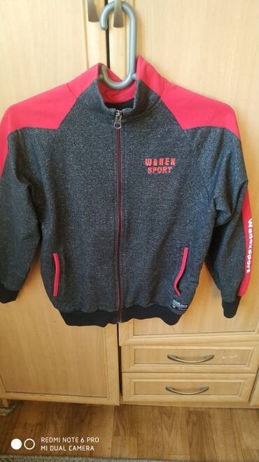 Верхняя одежда: Продаю куртки на мальчика есть теплыеесть ветроки вещи в все в at lalafo.kg — 10 Верхняя одежда: Продаю куртки на мальчика есть теплыеесть ветроки вещи в все в — 10