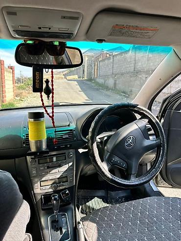 чанган юни с: Toyota Avensis: 2003 г., Автомат, Универсал — 4