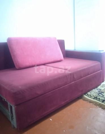 Divanlar: Divan, İşlənmiş, Açılan, Bazasız, Parça, Çatdırılma yoxdur — 1