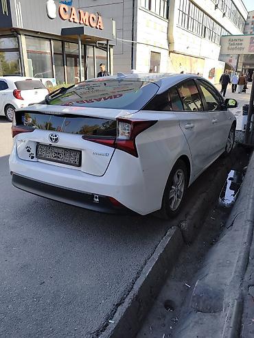 Toyota: Toyota Prius: 2021 г., 1.8 л, Автомат, Гибрид, Хэтчбэк — 3