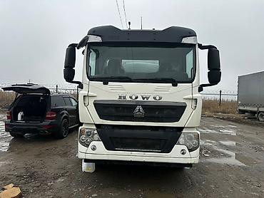 Тягачи: Тягач, Howo, Цистерна — 2