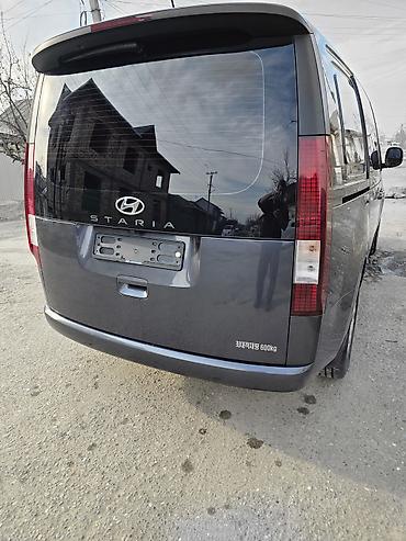 Hyundai: Hyundai Staria: 2022 г., 3.5 л, Автомат, Газ, Минивэн — 27