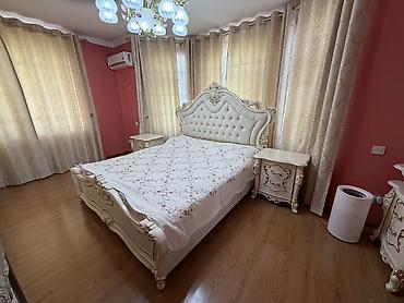 Спальные гарнитуры: Кровать 180/200, большой шкаф, туалетный столик, 2 прикроватные тумбы — 4