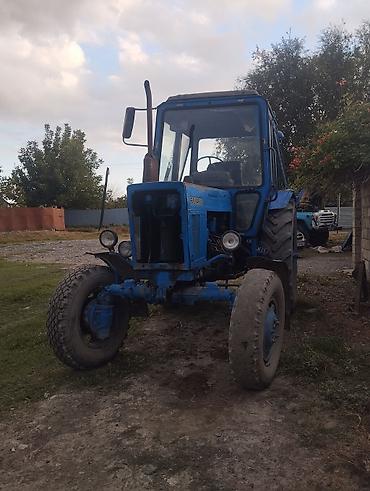 uaz dizel motor: Belarus MTZ traktoru - Korpus və kabin: Tam ölçülü metal kabin, geniş — 1