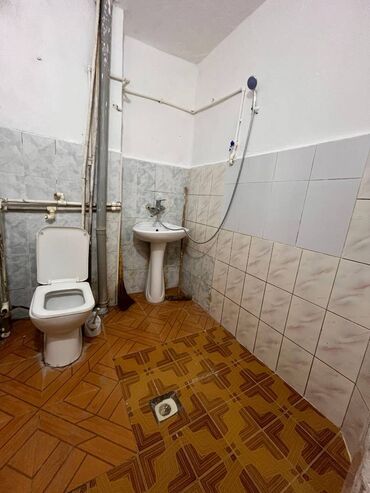 Uzunmüddətli kirayə mənzillər: Sabunçu rayonu Bakıxanov qəsəbəsində İcra hakimiyyətinin arxasında 2-3 — 5