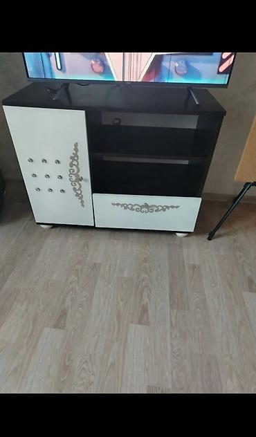 İşlənmiş, TV stend