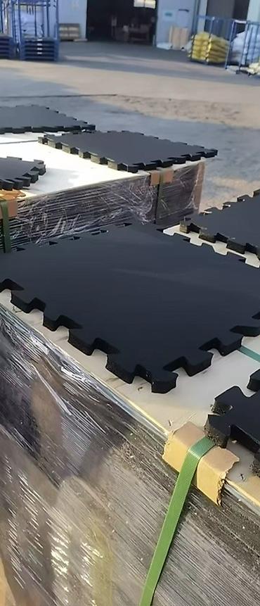 Модульные покрытия, пазлы: Плитка-коврик из резиновой крошки с замком «пазл» для спортивных и — 19