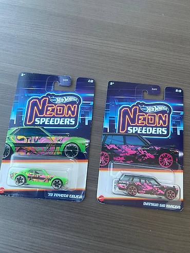 İncəsənət və kolleksiyalar: Hot Wheels Neon Speeders – 2 ədəd 1:64 miqyaslı kolleksiya maşını — 1