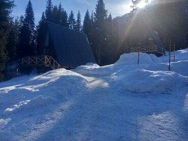 Трансфер, пассажирские перевозки: Каракол, Кордай КПП, ЗиЛ Такси, легковое авто | 4 мест at lalafo.kg — 19 Трансфер, пассажирские перевозки: Каракол, Кордай КПП, ЗиЛ Такси, легковое авто | 4 мест — 19