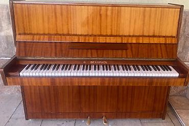 Belarus upright pianino Iki klaviw temir olunmalidir.Bawqa