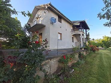 Kuće na prodaju: Vikendica na Fruškoj gori, 156m2 Nalazi se u neposrednoj blizini — 1