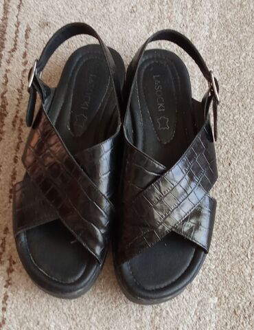 new yorker sandale: Sandals, Lasocki, 39