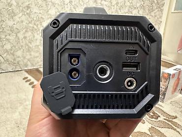 Другая автоэлектроника: Продам многофункциональный пуско-зарядный бустер Yesido 5в1 — поможет — 5