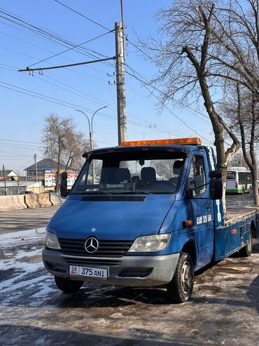 спринтер гурзовой: Эвакуатор, Mercedes-Benz, 2001 г., Ломаная