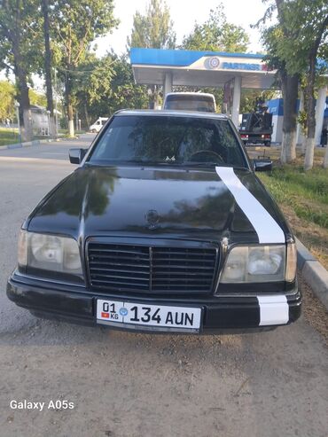 Mercedes-Benz: Mercedes-Benz : 1993 г., 3 л, Механика, Дизель, Седан