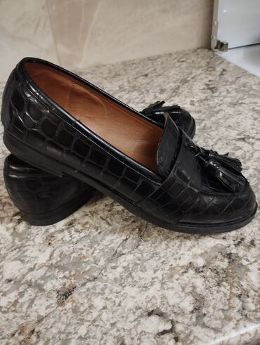 туфли лакированные: Туфли H&M, Размер: 37, цвет - Черный