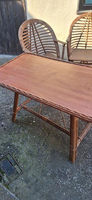 Baštenski nameštaj: 6 stolica i sto — 1