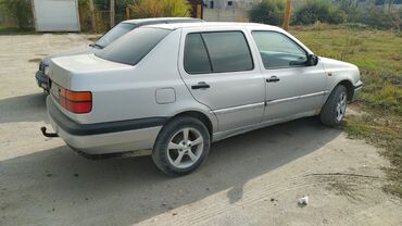 Volkswagen: Volkswagen Golf GTI: 1994 г., 1.8 л, Механика, Бензин, Седан