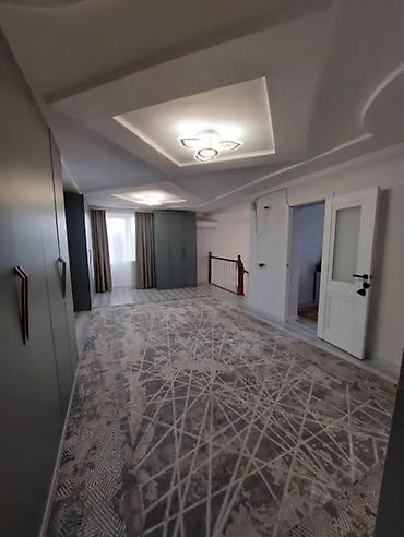 Продажа коттеджей и домов: 🏡 **СРОЧНО ПРОДАЁТСЯ ДОМ** Район: Кызыл-Аскер📍 🏠 Комнаты: 5 | 📐 — 8