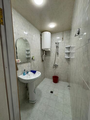 Uzunmüddətli kirayə mənzillər: Ev yeni təmirdən çıxıb bütün əşyalar yenidir.Xalqlar dostluğu — 8