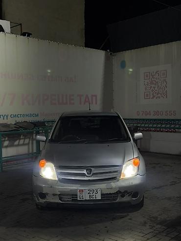 Toyota: Toyota Ist: 2002 г., 1.5 л, Автомат, Бензин, Хэтчбэк — 2
