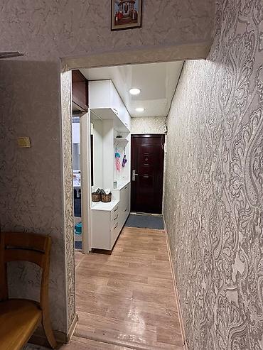 Продажа квартир: 3 комнаты, 60 м², 3 этаж — 9