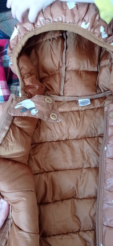 куртка сатам: Новая куртка на годик 200 сом