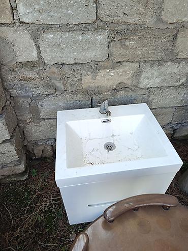 mebel alan: Mebel və sanitariya əşyaları paketi
hamısı 100 manat ver apar — 2