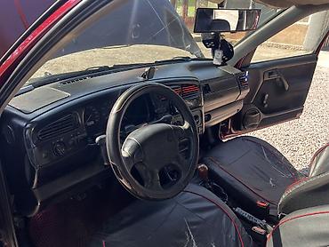 Продажа авто: Volkswagen Vento: 1992 г., 1.8 л, Механика, Бензин, Седан — 6