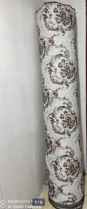 Аксессуары для шитья: Продаю ткань Гобелен 
Ширина 1.80
Длина 60 метров 
Производство Турция